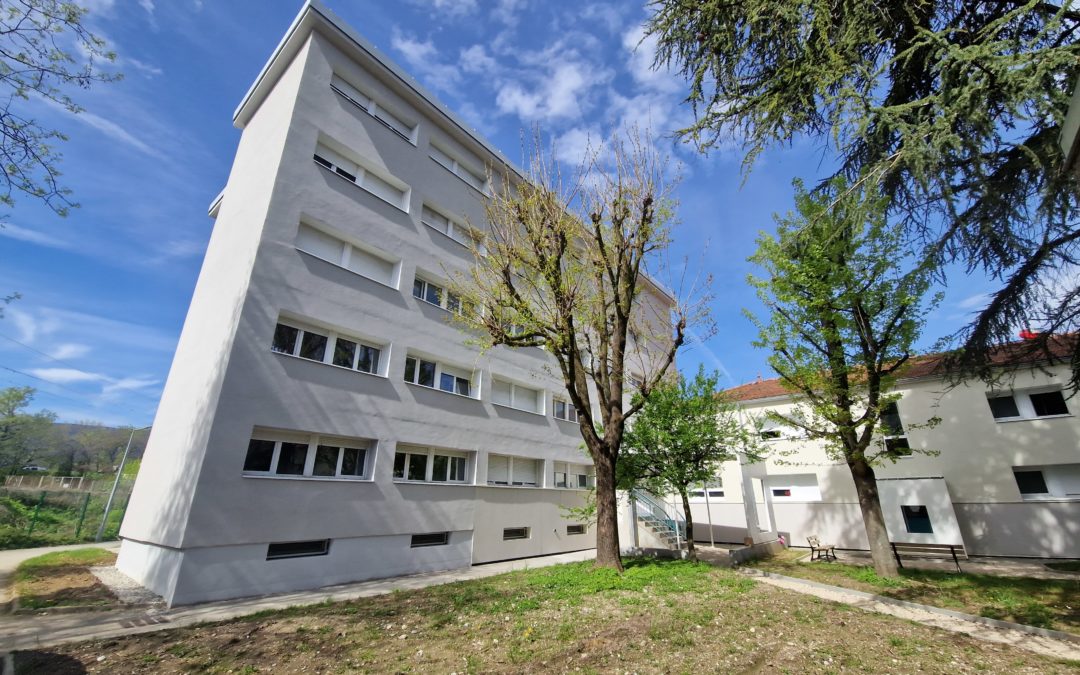 RENOVATION ENERGETIQUE DU FOYER LOGEMENTS ADOMA – LES LANDIERS – Chambéry 73