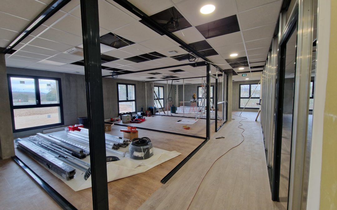 AMENAGEMENT DE BUREAUX ET EXTERIEURS – Chavanoz 38